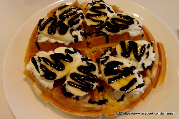 皇家盒子 ROYAL BOX:【台中西區】皇家盒子 ROYAL BOX-軟軟的香蕉巧克力鬆餅