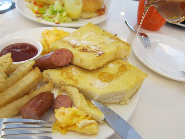 KSL Coffee：高雄鳳山。KSL Coffee。