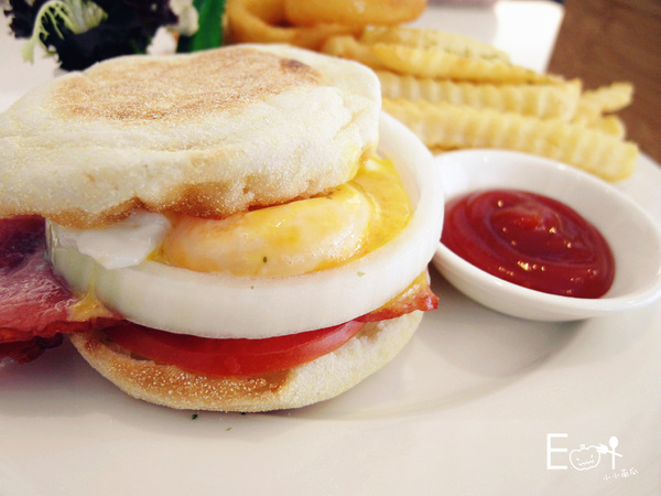 KSL Coffee:【口碑卷】KSL Coffee 凱士立//氣氛好美食佳的人文咖啡館