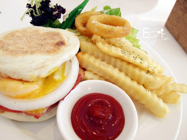 KSL Coffee:【口碑卷】KSL Coffee 凱士立//氣氛好美食佳的人文咖啡館