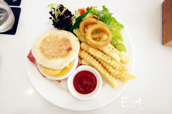 KSL Coffee:【口碑卷】KSL Coffee 凱士立//氣氛好美食佳的人文咖啡館