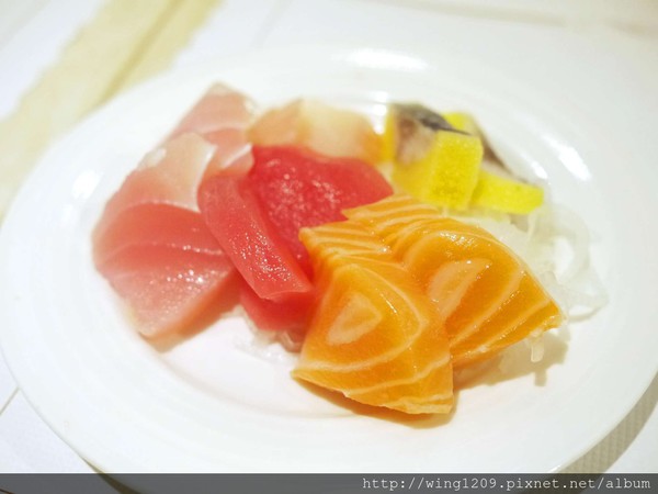 樂廚自助餐廳(富信飯店):精緻Buffet。富信大飯店【樂廚自助餐廳】