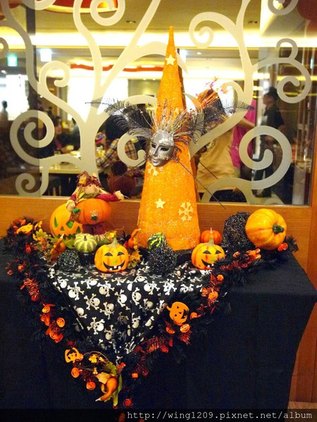 樂廚自助餐廳(富信飯店):精緻Buffet。富信大飯店【樂廚自助餐廳】