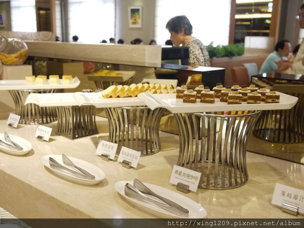 樂廚自助餐廳(富信飯店):精緻Buffet。富信大飯店【樂廚自助餐廳】