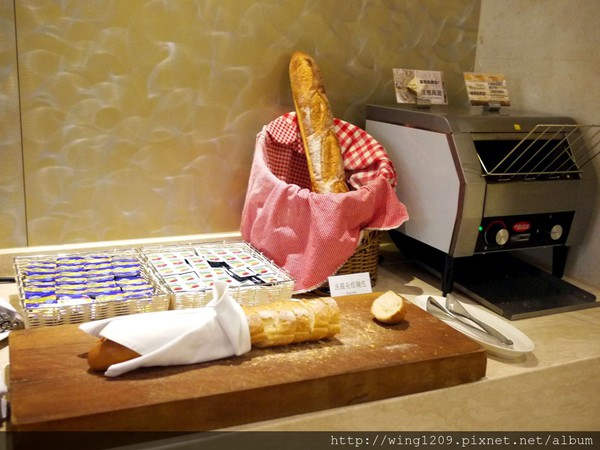 樂廚自助餐廳(富信飯店):精緻Buffet。富信大飯店【樂廚自助餐廳】