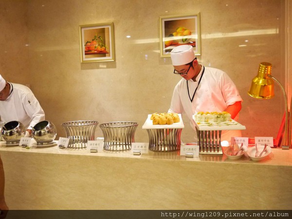 樂廚自助餐廳(富信飯店):精緻Buffet。富信大飯店【樂廚自助餐廳】
