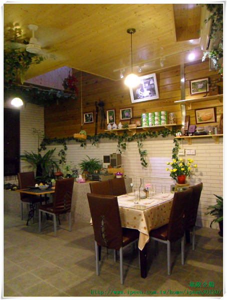 黑麥田鄉村烘焙餐廳:巷弄x清幽x美食 ‧ 「健康 ‧ 天然 ‧ 養生」登場~_《黑麥田鄉村烘焙餐廳》