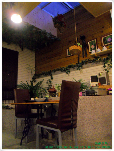 黑麥田鄉村烘焙餐廳:巷弄x清幽x美食 ‧ 「健康 ‧ 天然 ‧ 養生」登場~_《黑麥田鄉村烘焙餐廳》