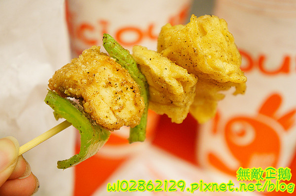 食香客雞會站雞排專賣(北門總店)：【台南-中西區】創意雞排x科學麵雞排...連鎖炸雞專賣店...燒烤餃子/鹽酥雞《食香客雞會站雞排專賣》