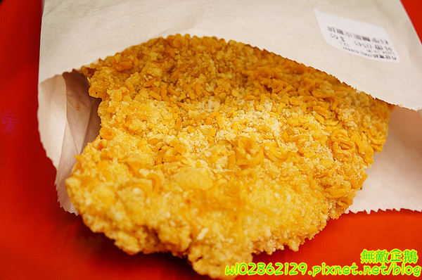 食香客雞會站雞排專賣(北門總店)：【台南-中西區】創意雞排x科學麵雞排...連鎖炸雞專賣店...燒烤餃子/鹽酥雞《食香客雞會站雞排專賣》