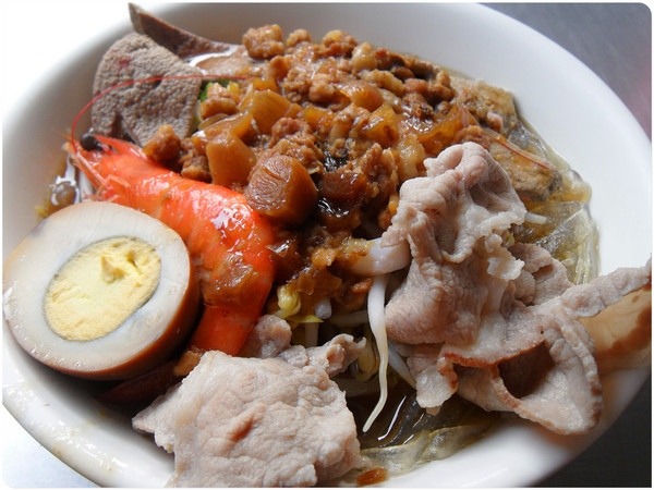 海鮮河粉乾麵：<抗漲專區>CP值超高，豬肝、蝦子、肉片，滿足你的胃~_海鮮河粉乾麵