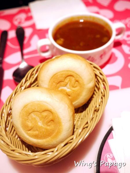 Barbie Cafe 芭比時尚主題餐廳：夢幻滿屋。讓人目不瑕給的【Barbie Cafe】芭比餐廳體驗