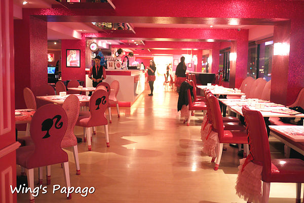 Barbie Cafe 芭比時尚主題餐廳：夢幻滿屋。讓人目不瑕給的【Barbie Cafe】芭比餐廳體驗