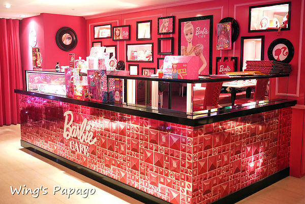 Barbie Cafe 芭比時尚主題餐廳：夢幻滿屋。讓人目不瑕給的【Barbie Cafe】芭比餐廳體驗