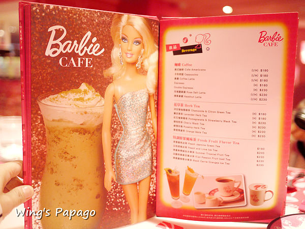 Barbie Cafe 芭比時尚主題餐廳：夢幻滿屋。讓人目不瑕給的【Barbie Cafe】芭比餐廳體驗