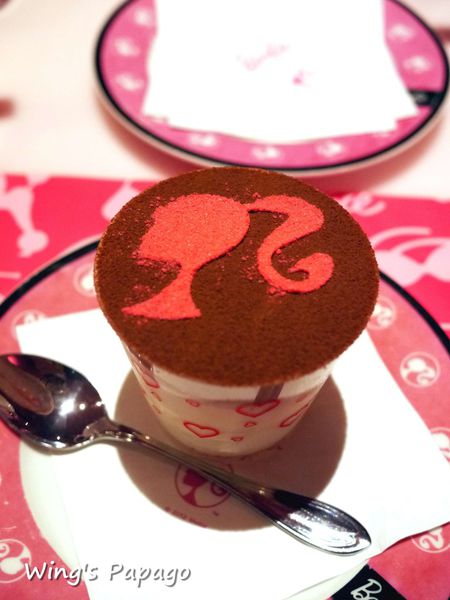 Barbie Cafe 芭比時尚主題餐廳：夢幻滿屋。讓人目不瑕給的【Barbie Cafe】芭比餐廳體驗