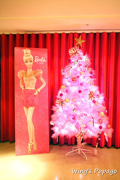Barbie Cafe 芭比時尚主題餐廳：夢幻滿屋。讓人目不瑕給的【Barbie Cafe】芭比餐廳體驗