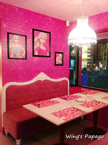 Barbie Cafe 芭比時尚主題餐廳：夢幻滿屋。讓人目不瑕給的【Barbie Cafe】芭比餐廳體驗