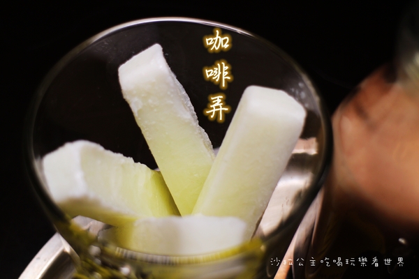 咖啡弄(忠孝店):我在『咖啡弄(忠孝店)』吃排骨飯/鬆餅/龍蝦堡/東區下午茶