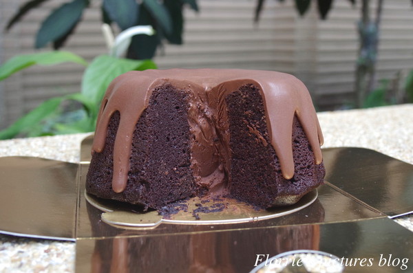 貝克街:BaCo Street貝克街.謎 巧克力蛋糕(綠玉皇冠)~香濃迷人的可可香氣,怕胖的我都不禁一口接一口!