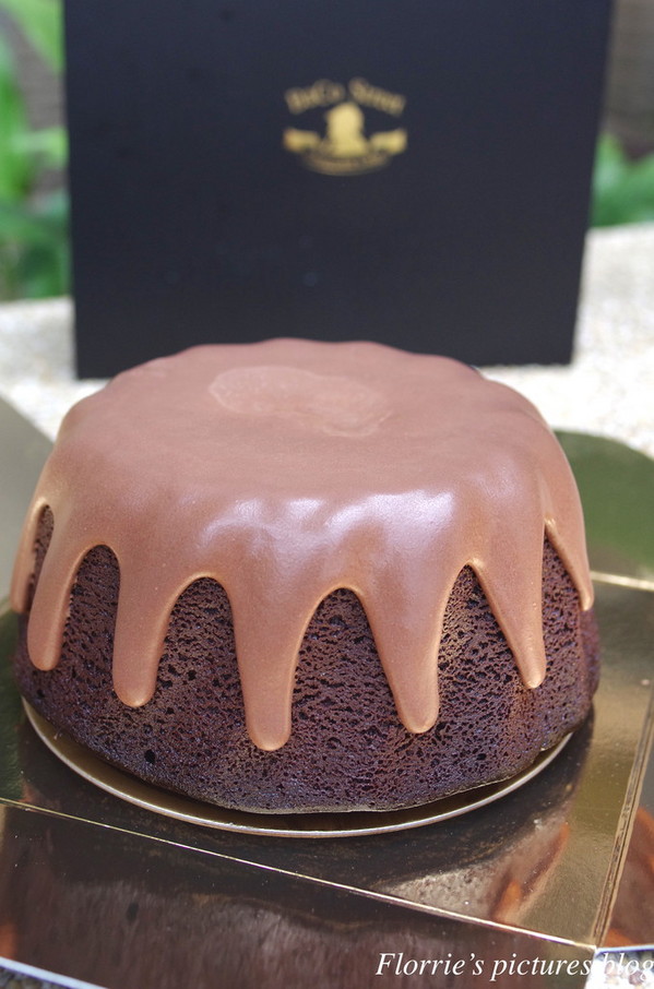 貝克街:BaCo Street貝克街.謎 巧克力蛋糕(綠玉皇冠)~香濃迷人的可可香氣,怕胖的我都不禁一口接一口!