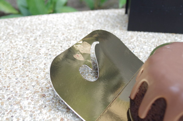 貝克街:BaCo Street貝克街.謎 巧克力蛋糕(綠玉皇冠)~香濃迷人的可可香氣,怕胖的我都不禁一口接一口!