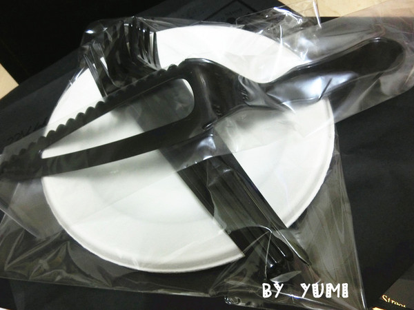 貝克街：【愛評口碑券♥第三十一彈♥宅配體驗】高級精品般的謎-特級濃郁巧克力蛋糕@貝克街