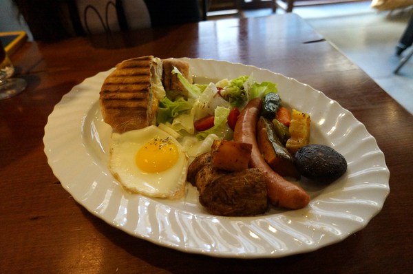 百分之二咖啡：百分之二咖啡 ♥ 每種蛋糕都想吃