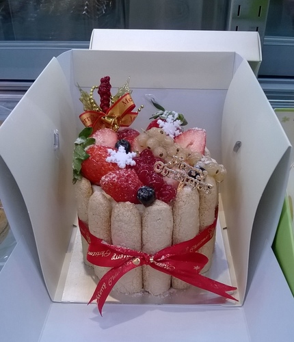 瑪多拉 Ma.Do.Ra(民權店)：意想不到創意蛋糕!!!起司、蛋糕捲瘋狂試吃~>.<~瑪朵拉Ma.Do.Ra