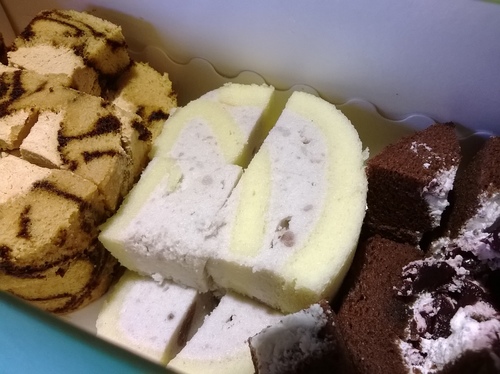 瑪多拉 Ma.Do.Ra(民權店)：意想不到創意蛋糕!!!起司、蛋糕捲瘋狂試吃~>.<~瑪朵拉Ma.Do.Ra