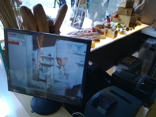 瑪多拉 Ma.Do.Ra(民權店)：意想不到創意蛋糕!!!起司、蛋糕捲瘋狂試吃~>.<~瑪朵拉Ma.Do.Ra