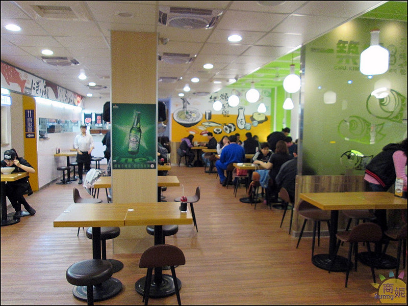 一築金野台居食屋店內環境