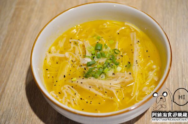 小串燒：【台北居酒屋】【北捷南勢角站】小串燒-愈晚愈熱鬧的居酒屋．中永和串燒/居酒屋/寵物友善餐廳/興南夜市