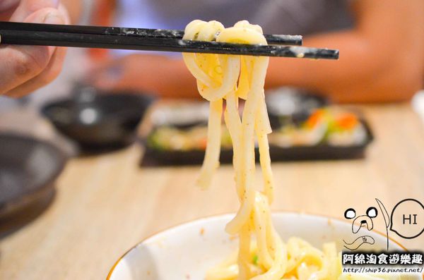 小串燒：【台北居酒屋】【北捷南勢角站】小串燒-愈晚愈熱鬧的居酒屋．中永和串燒/居酒屋/寵物友善餐廳/興南夜市