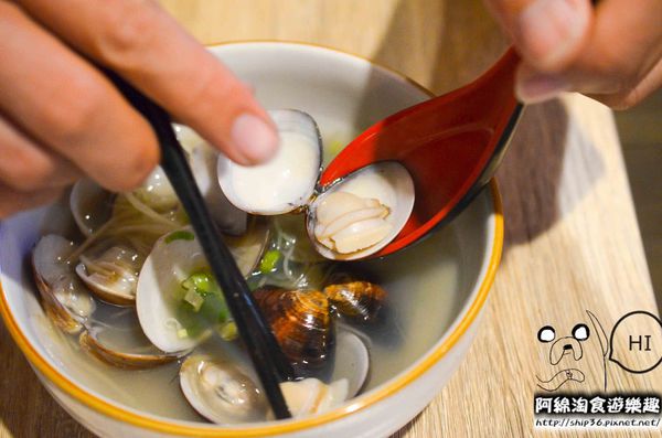 小串燒：【台北居酒屋】【北捷南勢角站】小串燒-愈晚愈熱鬧的居酒屋．中永和串燒/居酒屋/寵物友善餐廳/興南夜市