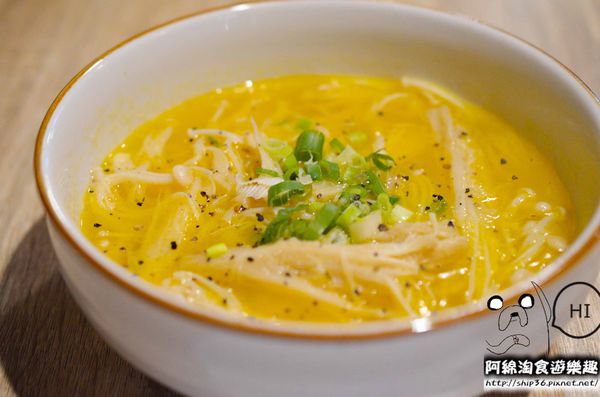 小串燒：【台北居酒屋】【北捷南勢角站】小串燒-愈晚愈熱鬧的居酒屋．中永和串燒/居酒屋/寵物友善餐廳/興南夜市