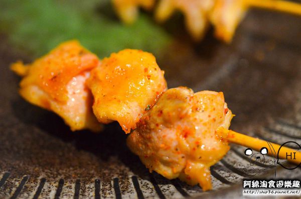 小串燒：【台北居酒屋】【北捷南勢角站】小串燒-愈晚愈熱鬧的居酒屋．中永和串燒/居酒屋/寵物友善餐廳/興南夜市