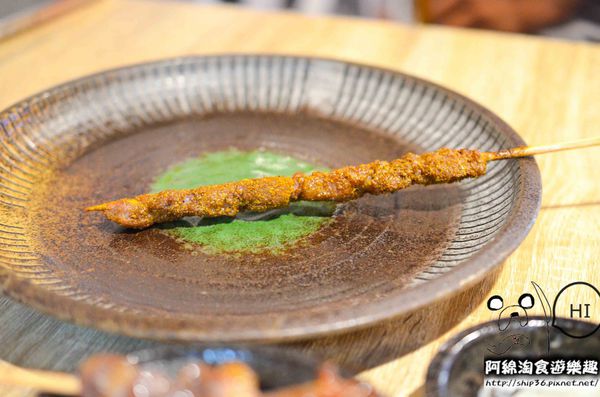 小串燒：【台北居酒屋】【北捷南勢角站】小串燒-愈晚愈熱鬧的居酒屋．中永和串燒/居酒屋/寵物友善餐廳/興南夜市