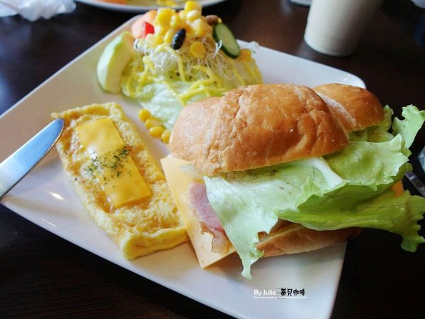 蒂兒咖啡：台南 中西區．平價全日早午餐 & 夢幻棉花糖   Dear Brunch 蒂兒咖啡