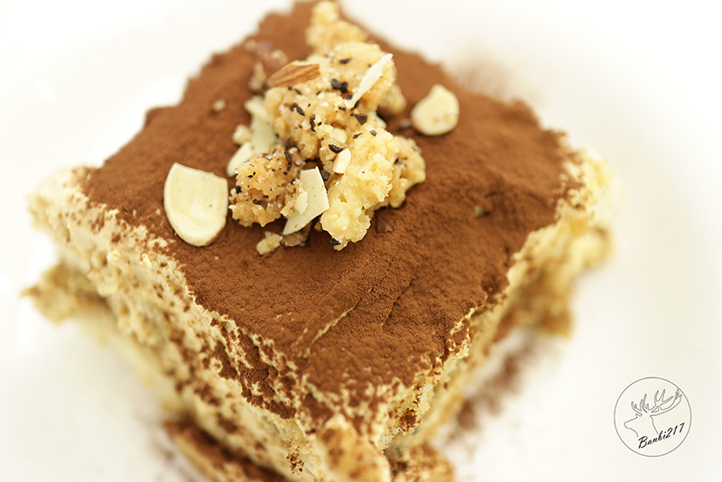 Banbi217 美食旅遊: [台北大安區]Knutsen Petite肯努森咖啡館,好日光陪襯好咖啡、甜點、輕食(捷運信義安和站)