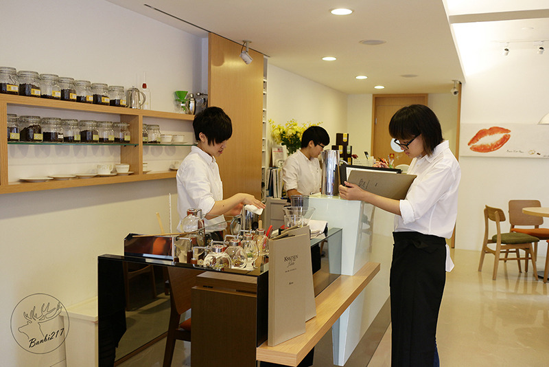 Banbi217 美食旅遊: [台北大安區]Knutsen Petite肯努森咖啡館,好日光陪襯好咖啡、甜點、輕食(捷運信義安和站)