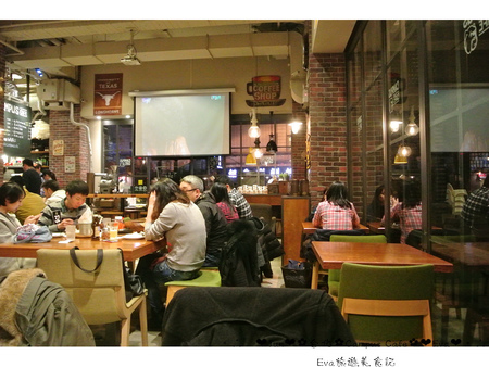 CAMPUS CAFE(南京店):【食記】oO。台北 Campus Cafe 康熙來了推推的超好吃店家,超囂張的提拉米蘇瀑布,讓我們一起消滅它吧~。o○。