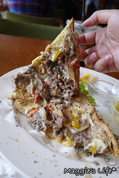 CAMPUS CAFE(南京店)：台北美食。捷運南京三民【CAMPUS CAFE】康熙來了推薦咖啡廳◆早午餐。帕尼尼。漢堡。三明治。義大利麵。燉飯。免服務費