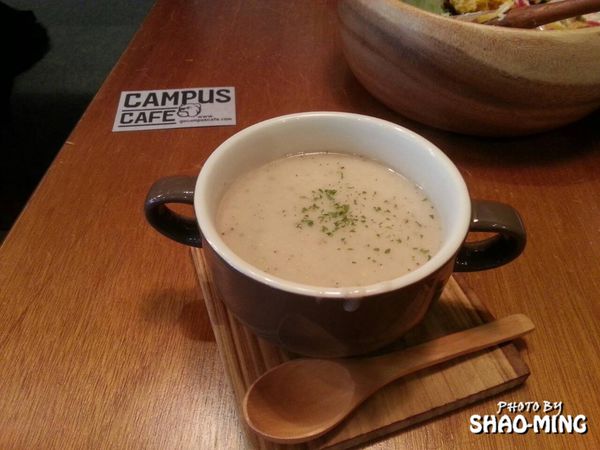 CAMPUS CAFE：(松山)精緻設計氛圍『CAMPUS-CAFÉ』樂活美味義式料理