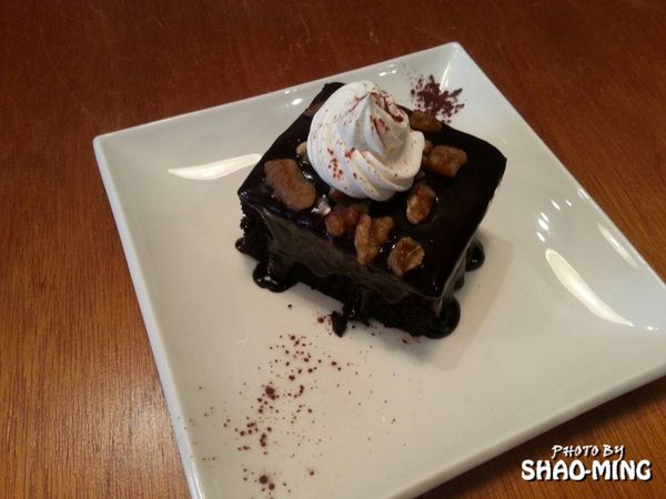 CAMPUS CAFE：(松山)精緻設計氛圍『CAMPUS-CAFÉ』樂活美味義式料理