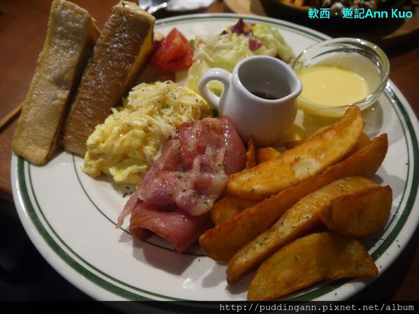 P1310587招牌特製早午餐.jpg