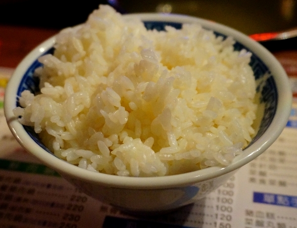 上乘三家涮涮鍋共和國(和平店)：【台北．捷運麟光站】上乘三家-「摩登時尚風。美味竹炭鍋驚豔」