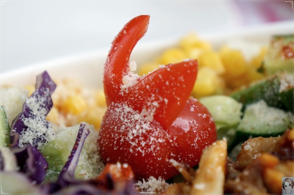 DDC CAFE:台北 捷運忠孝敦化 DDC CAFE~愛心麻糬鬆餅好黏蜜