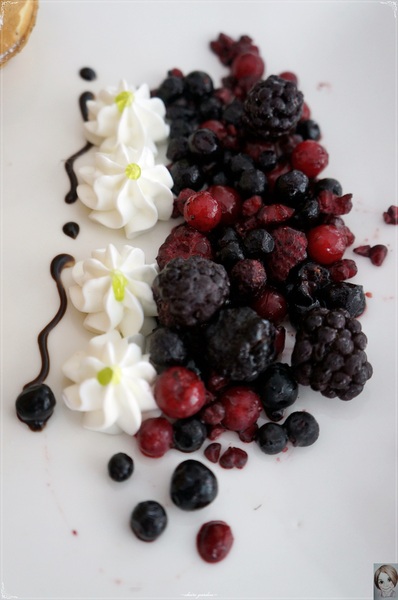 DDC CAFE:台北 捷運忠孝敦化 DDC CAFE~愛心麻糬鬆餅好黏蜜