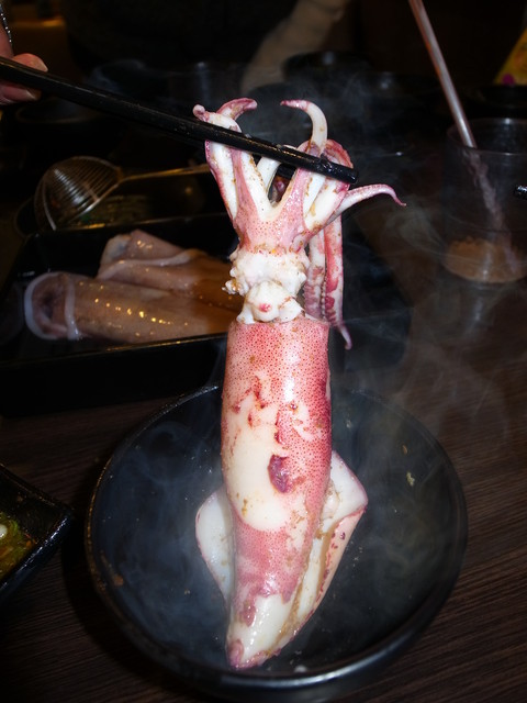 大漠紅頂級蒙古鍋：＜桃園｜麻辣鍋＞大漠紅頂級蒙古鍋吃到飽～火烤兩吃～美味香草豬～粉嫩豬肝～國寶魚　　